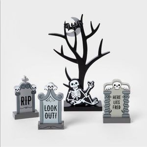 Target Halloween mini mantel set